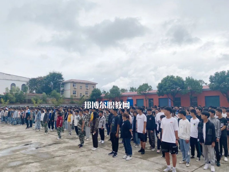 銅陵智通職業(yè)技術(shù)學(xué)校2022年報(bào)名條件、招生要求、招生對(duì)象