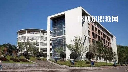 四川宜賓職業(yè)技術(shù)學校2022年報名條件、招生要求、招生對象