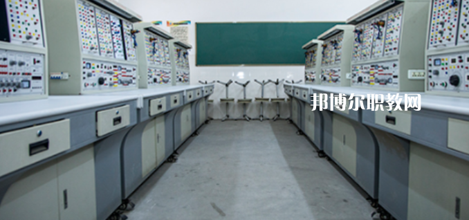 四川省青神中等職業(yè)學(xué)校2022年學(xué)費(fèi)、收費(fèi)多少