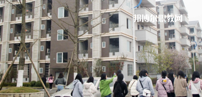 南充工貿(mào)科技職業(yè)學(xué)校怎么樣、好不好