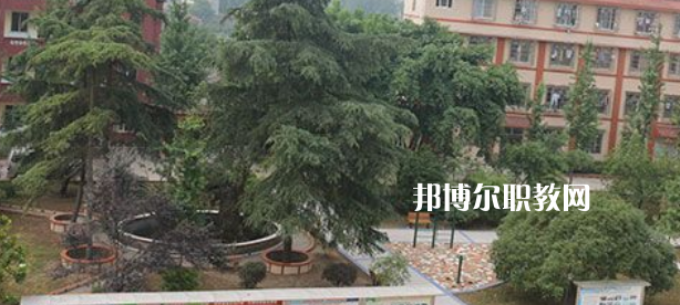 樂山商務技工學校怎么樣、好不好