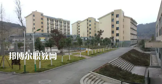綿陽(yáng)職業(yè)技術(shù)學(xué)院中專部2022年學(xué)費(fèi)、收費(fèi)多少