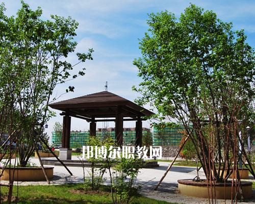 靈山職業(yè)技術(shù)學(xué)校2022年報(bào)名條件、招生要求、招生對(duì)象