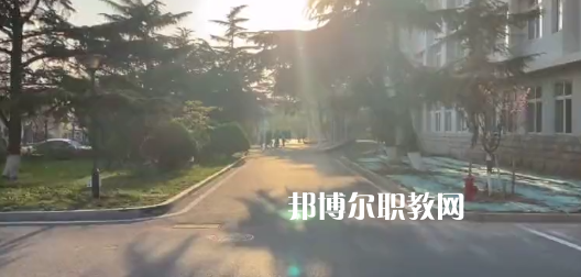 山東省青島衛(wèi)生學(xué)校2022年學(xué)費(fèi)、收費(fèi)多少