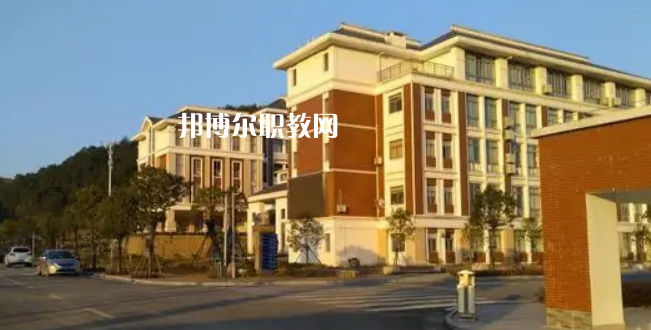 福建閩北衛(wèi)生學(xué)校2022年報(bào)名條件、招生要求、招生對(duì)象