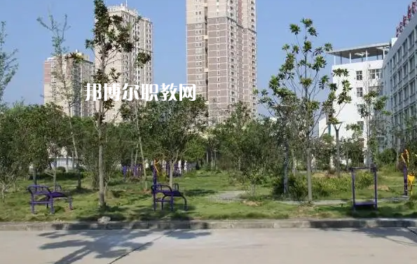 安陸中等職業(yè)技術(shù)學(xué)校2022年報(bào)名條件、招生要求、招生對象