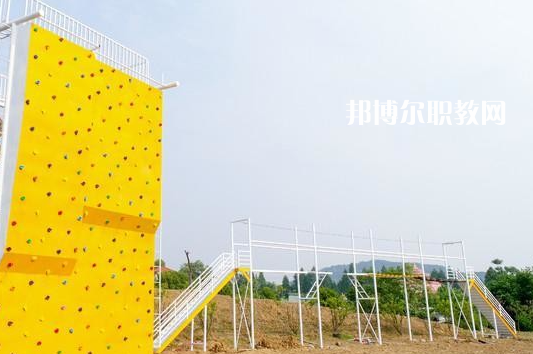 武漢華中藝術(shù)學(xué)校2022年報(bào)名條件、招生要求、招生對(duì)象