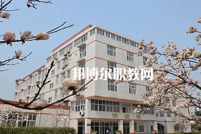 瀘州醫(yī)學(xué)院衛(wèi)生學(xué)校2022年怎么樣、好不好