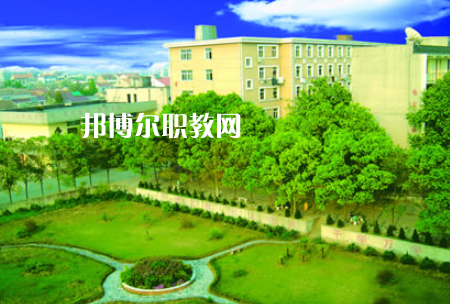 湖北廣播電視學(xué)校2022年報(bào)名條件、招生要求、招生對(duì)象