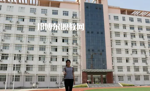 孝感高級(jí)技工學(xué)校2022年報(bào)名條件、招生要求、招生對(duì)象