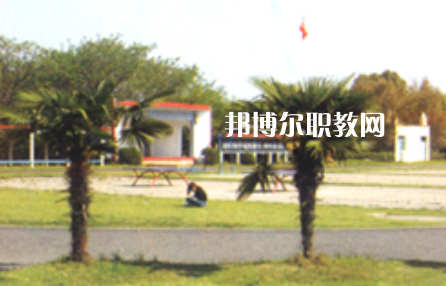 湖北汽車(chē)工業(yè)實(shí)驗(yàn)技工學(xué)校2022年怎么樣、好不好
