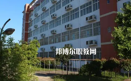 湖北現(xiàn)代技術(shù)學(xué)校2022年報(bào)名條件、招生要求、招生對(duì)象
