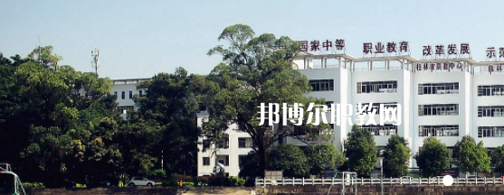 桂林市旅游職業(yè)中等專(zhuān)業(yè)學(xué)校2022年報(bào)名條件、招生要求、招生對(duì)象