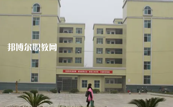 漣源工貿職業(yè)中等專業(yè)學校地址