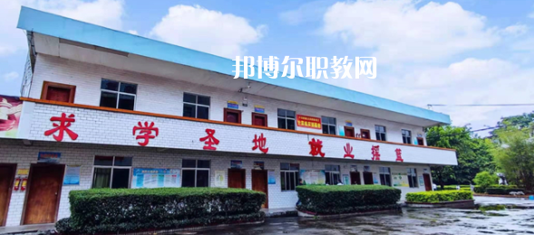 玉林電子工業(yè)學(xué)校2022年報(bào)名條件、招生要求、招生對(duì)象