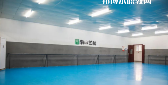 南寧市南山藝術職業(yè)技術學校2022年報名條件、招生要求、招生對象