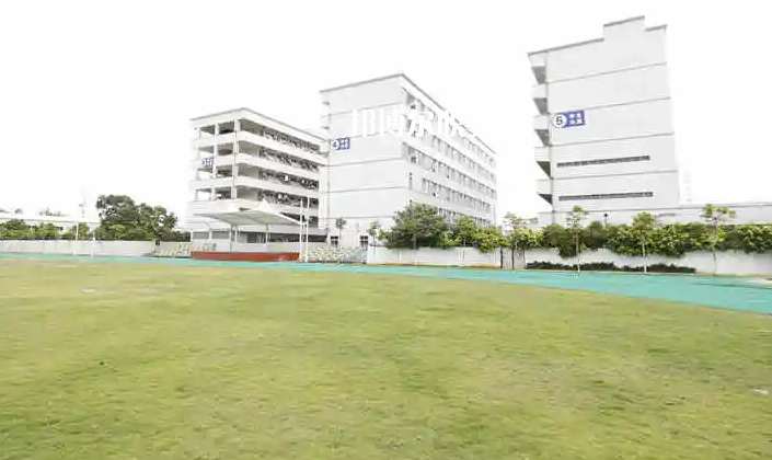 湖南醫(yī)藥衛(wèi)校2022年報名條件、招生要求、招生對象