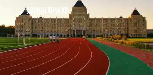黑龍江高職?？圃盒Ｅ琶?8強