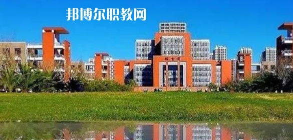 云南高職?？圃盒Ｅ琶?強