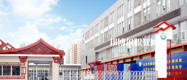 成都華商理工職業(yè)學(xué)校2023年學(xué)費(fèi)、收費(fèi)多少