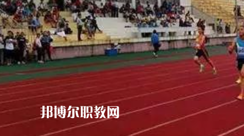 南通市體育運(yùn)動(dòng)學(xué)校地址在哪里，哪個(gè)地區(qū)，哪個(gè)城市?