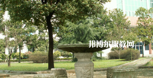 2023浙江電子工程學(xué)校多少錢 浙江電子工程學(xué)校各專業(yè)學(xué)費收費標準