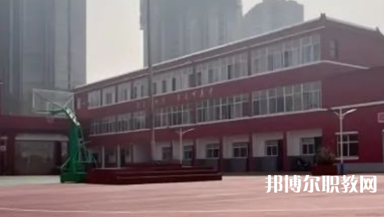 邢臺(tái)市瀚東職業(yè)技術(shù)中專學(xué)校地址，乘車路線