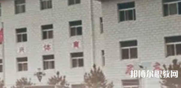 2023張家口市崇禮區(qū)職業(yè)技術(shù)教育中心多少錢 張家口市崇禮區(qū)職業(yè)技術(shù)教育中心各專業(yè)學(xué)費收費標(biāo)準