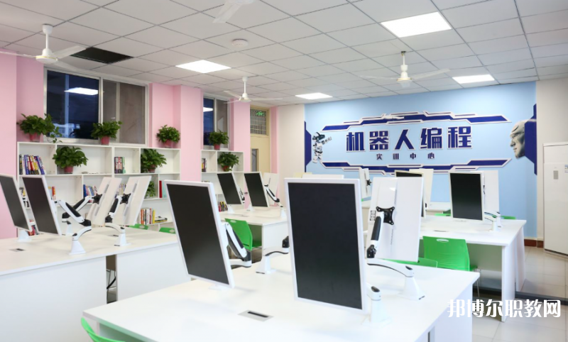 2023鄭州新華中等專業(yè)學(xué)校招生計(jì)劃 招生人數(shù)是多少(附要求、條件、對(duì)象)