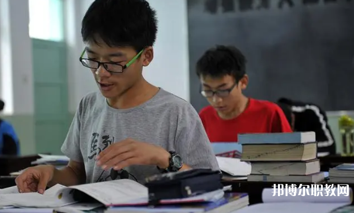 成都實驗商貿(mào)管理學校怎么樣、好不好