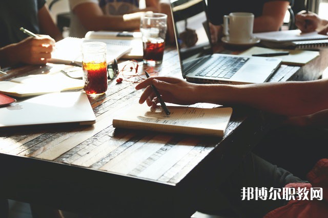 河南哪里的中專學校能讀網絡安防系統(tǒng)安裝與維護專業(yè)