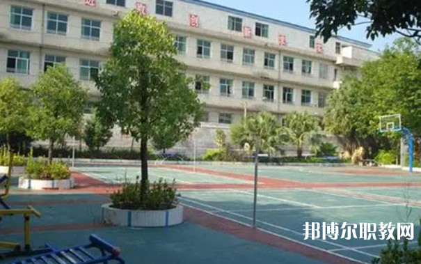2024隆安縣中等職業(yè)技術(shù)學(xué)校招生計(jì)劃 招生人數(shù)是多少(附要求、條件、對(duì)象)