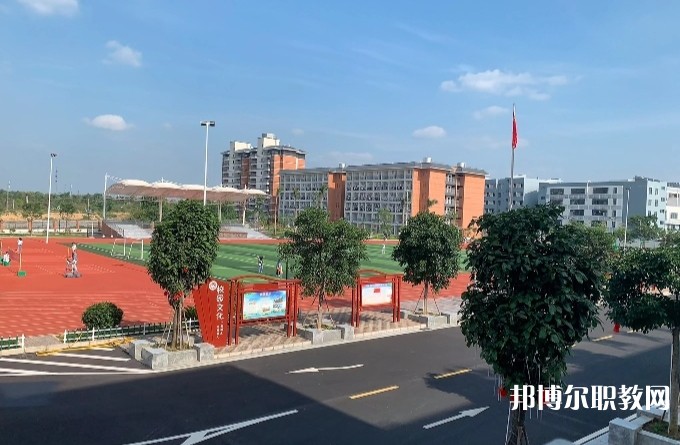 2024貴港市白云職業(yè)技術(shù)學(xué)校招生計(jì)劃 招生人數(shù)是多少(附要求、條件、對(duì)象)