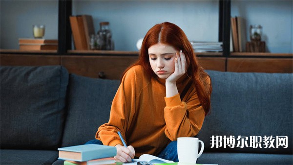 廣西哪里的職業(yè)學(xué)校能讀計算機(jī)動漫與游戲?qū)I(yè)