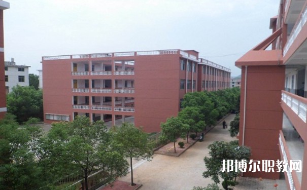 2024鷹潭市高級(jí)技工學(xué)校招生計(jì)劃 招生人數(shù)是多少(附要求、條件、對象)