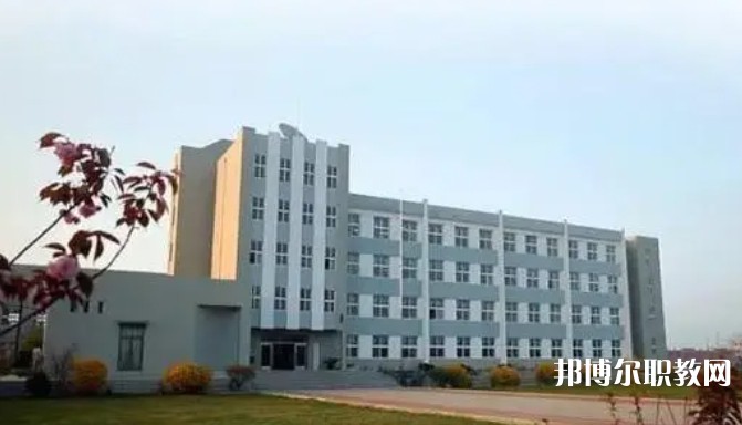 長(zhǎng)?？h中等職業(yè)技術(shù)專(zhuān)業(yè)學(xué)校地址，乘車(chē)路線