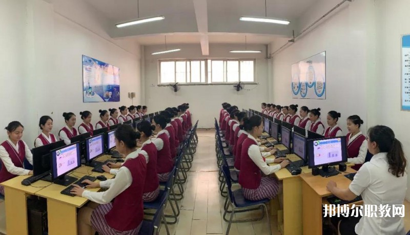大連航空管理中等職業(yè)技術(shù)學(xué)校怎么樣、好不好