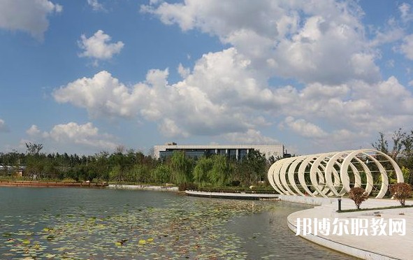 鞍山市現(xiàn)代服務(wù)學(xué)校怎么樣、好不好