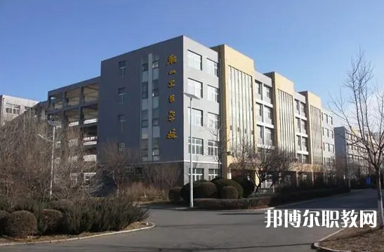 2024鞍山衛(wèi)生學(xué)校招生計(jì)劃 招生人數(shù)是多少(附要求、條件、對(duì)象)