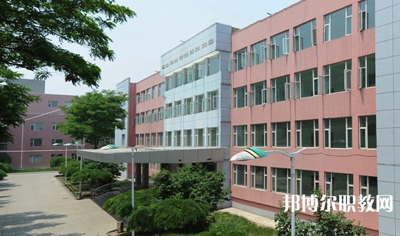 2025山西省潞安職業(yè)中等專業(yè)學(xué)校招生計(jì)劃 招生人數(shù)是多少(附要求、條件、對象)