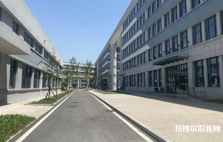 安徽省工業(yè)高級(jí)技工學(xué)校怎么樣、好不好